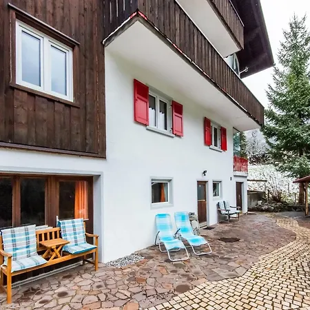 Urbane In With Balcony *
