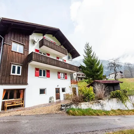 Urbane In With Balcony Sankt Gallenkirch