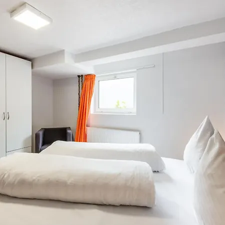 Апартаменты Urbane In With Balcony *